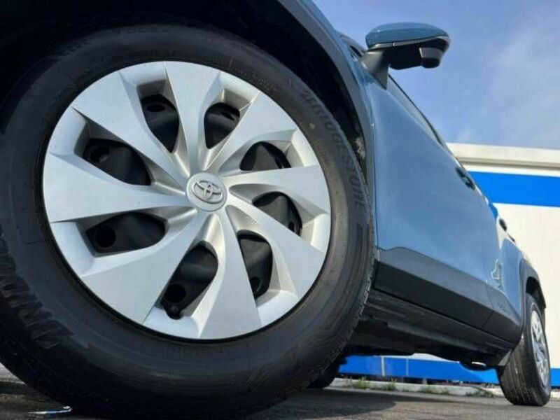 YARIS CROSS