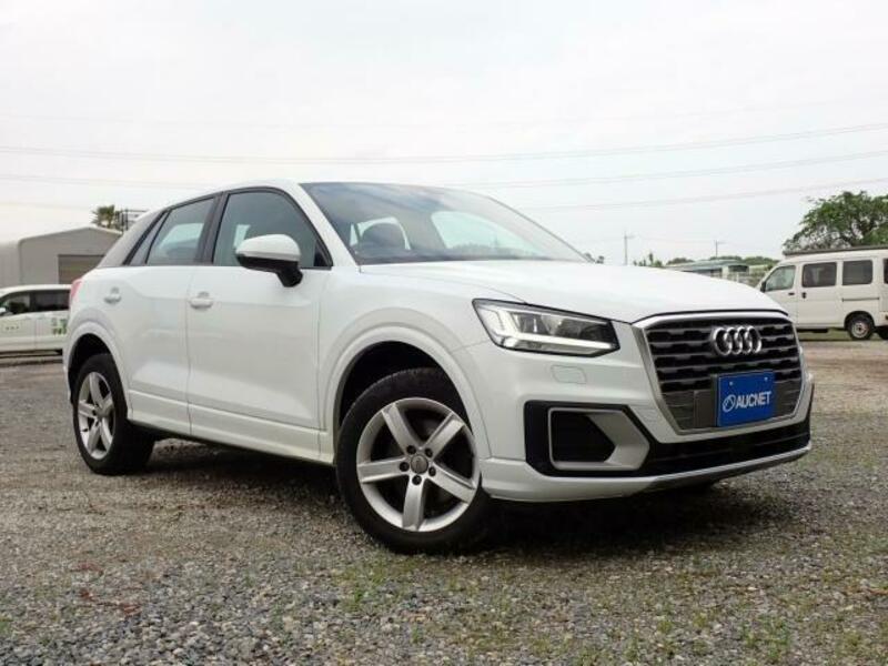 AUDI Q2