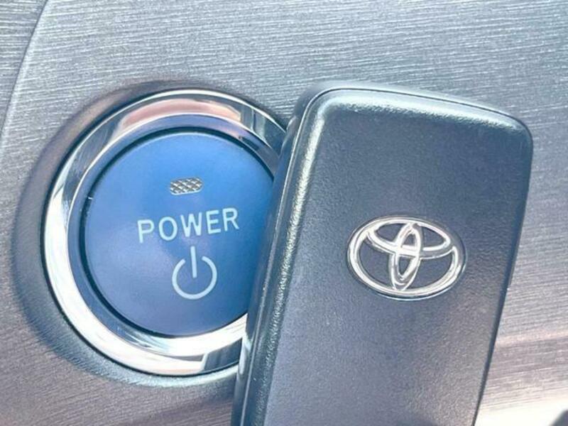 PRIUS-4