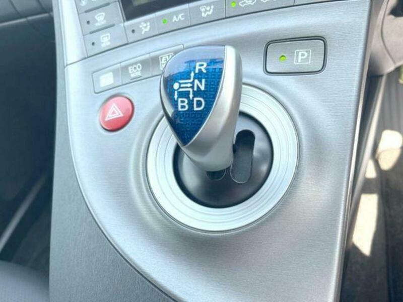 PRIUS-15