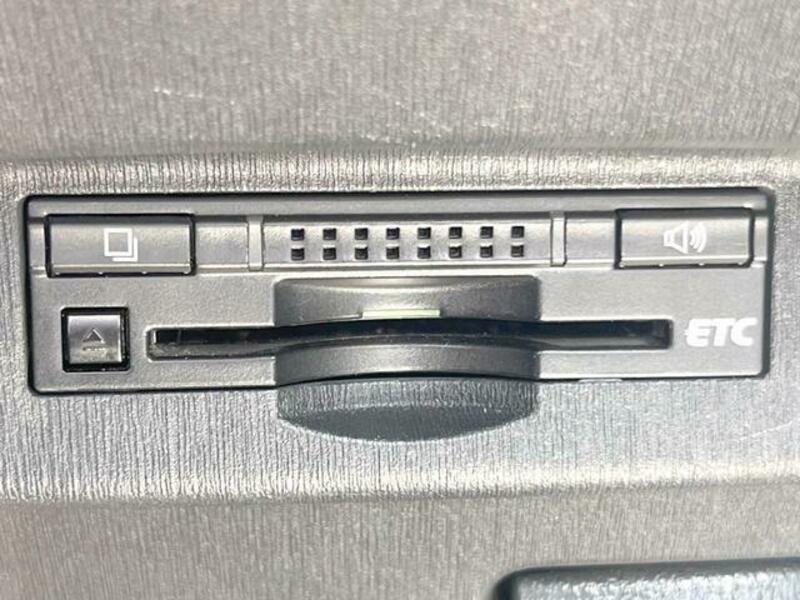 PRIUS-19