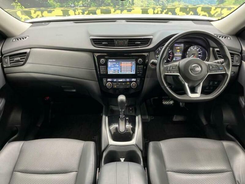 X-TRAIL-1