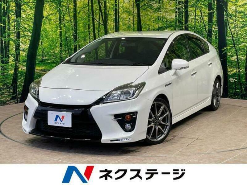 TOYOTA PRIUS