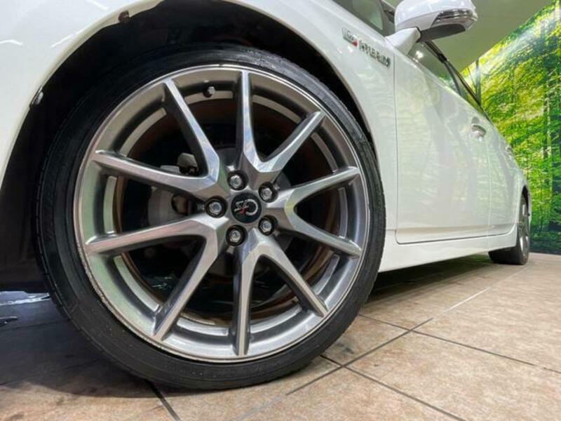 PRIUS-12