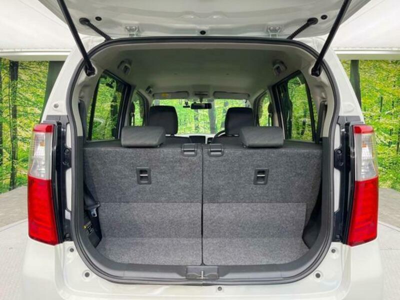 WAGON R-9