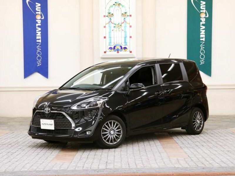 TOYOTA　SIENTA