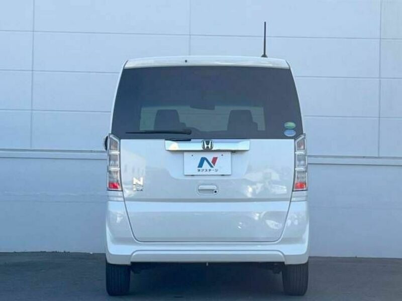 N BOX
