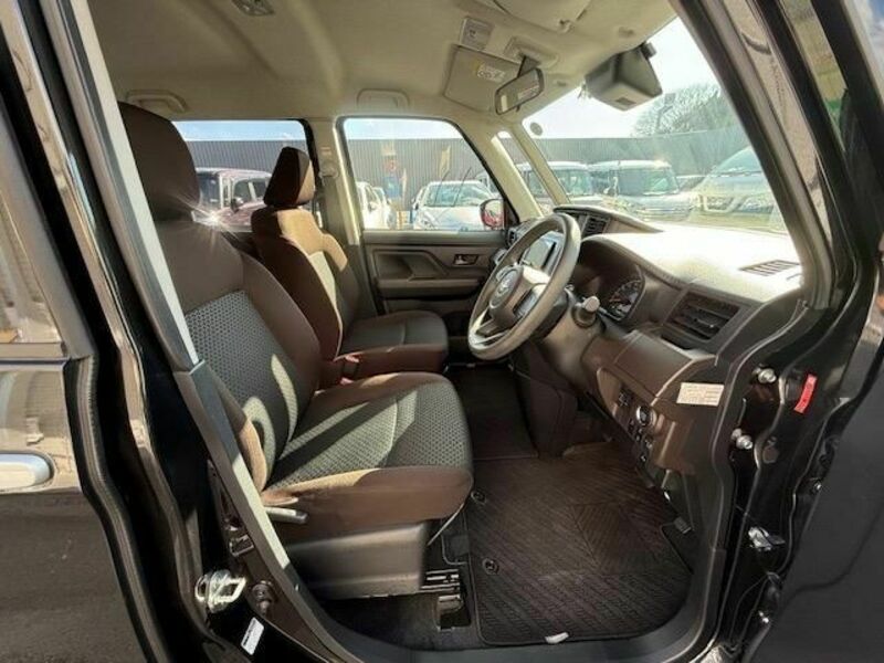 ROOMY