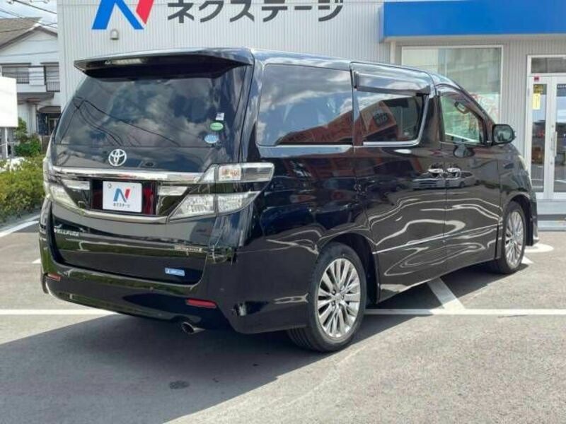 VELLFIRE-17