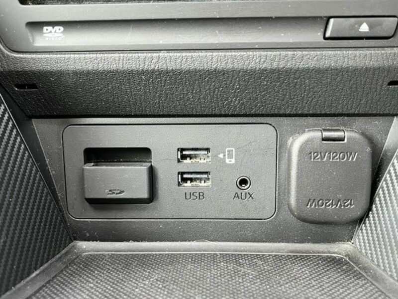 MAZDA2