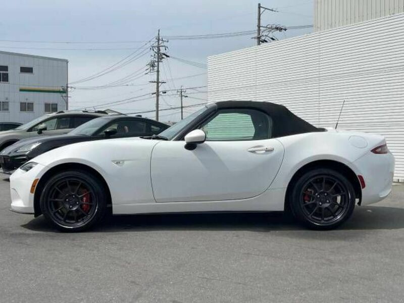 ROADSTER