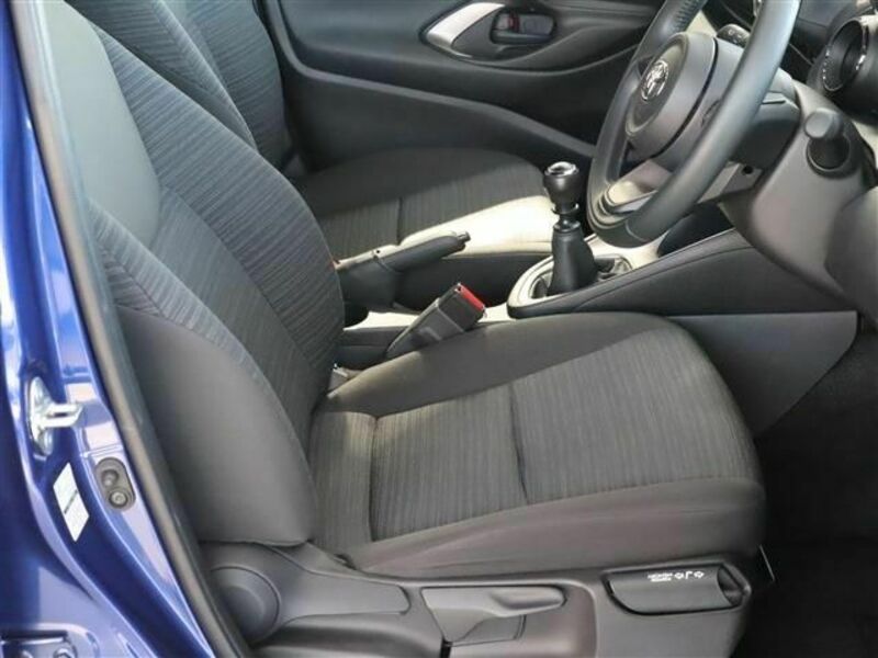 YARIS-15