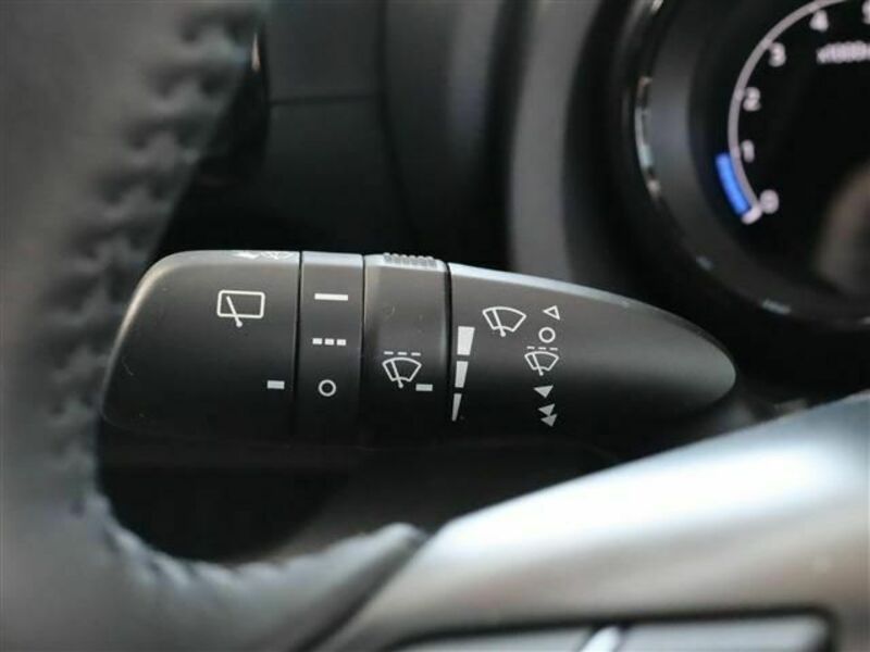 YARIS-29