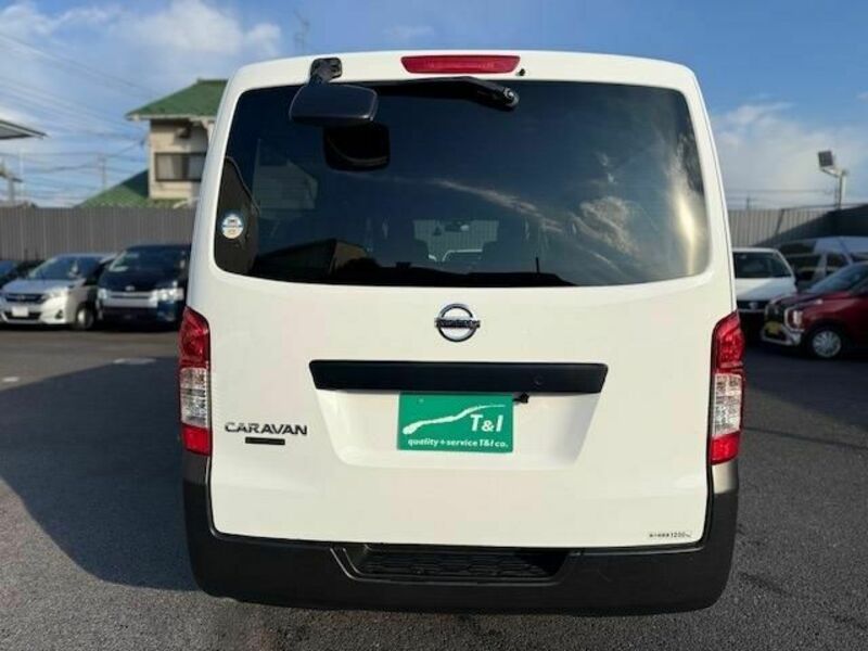 NV350 CARAVAN-20