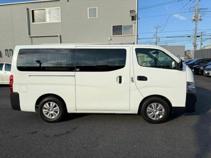 NV350 CARAVAN-22