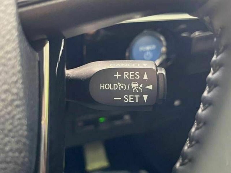 PRIUS-4