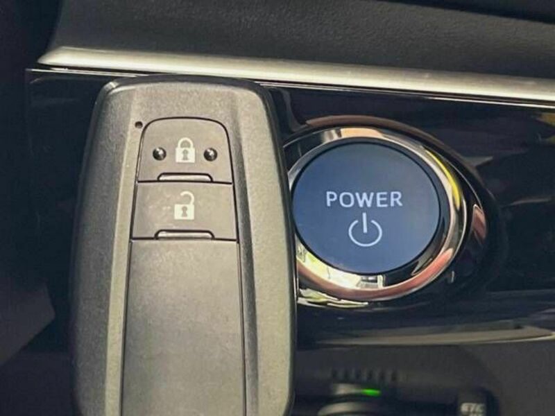 PRIUS-7