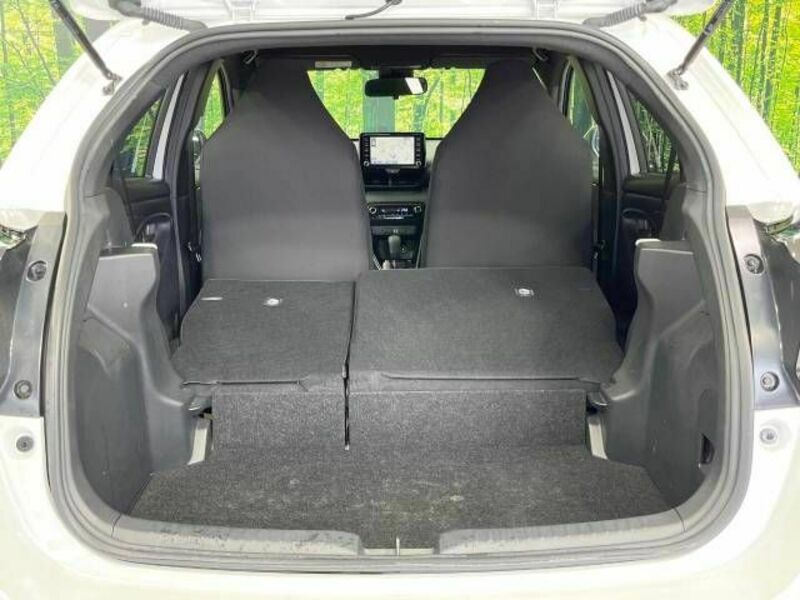 YARIS-9