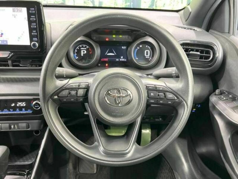 YARIS-10