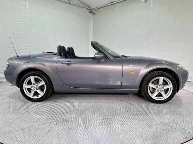 ROADSTER