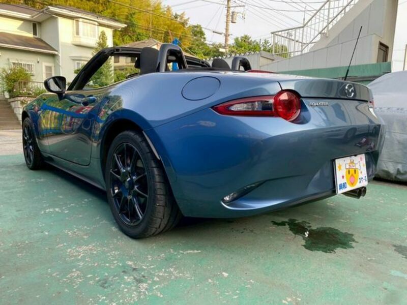ROADSTER