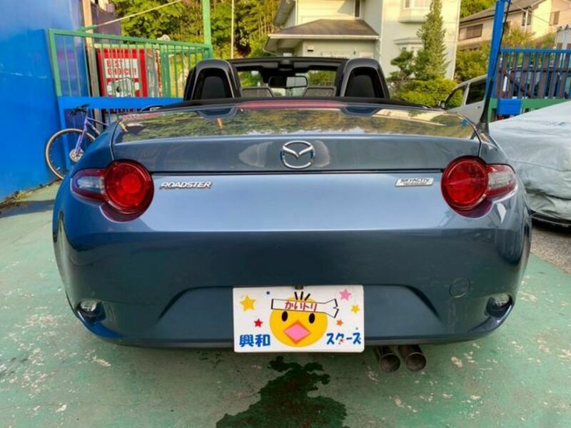 ROADSTER