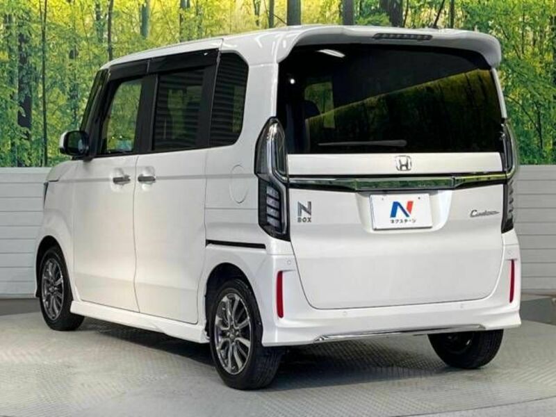 N BOX CUSTOM