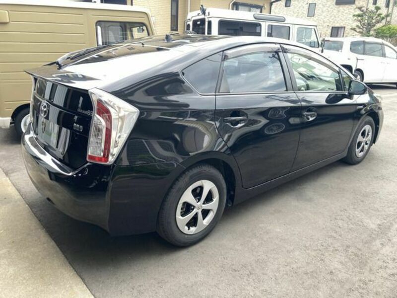 PRIUS-1