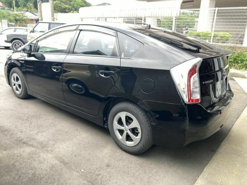 PRIUS-6