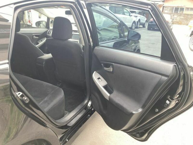 PRIUS-14