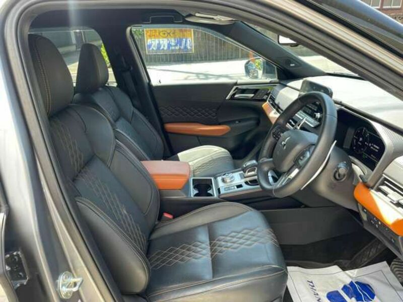 OUTLANDER PHEV