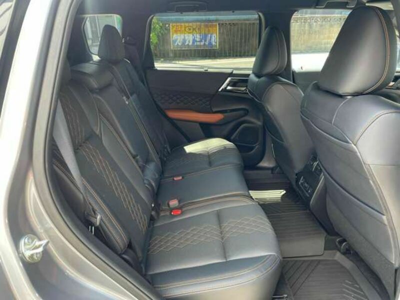 OUTLANDER PHEV