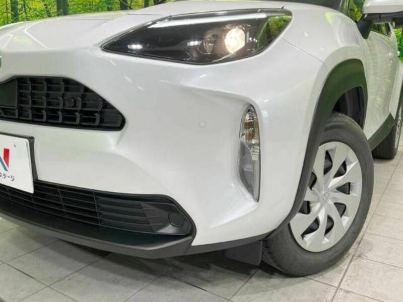 YARIS CROSS