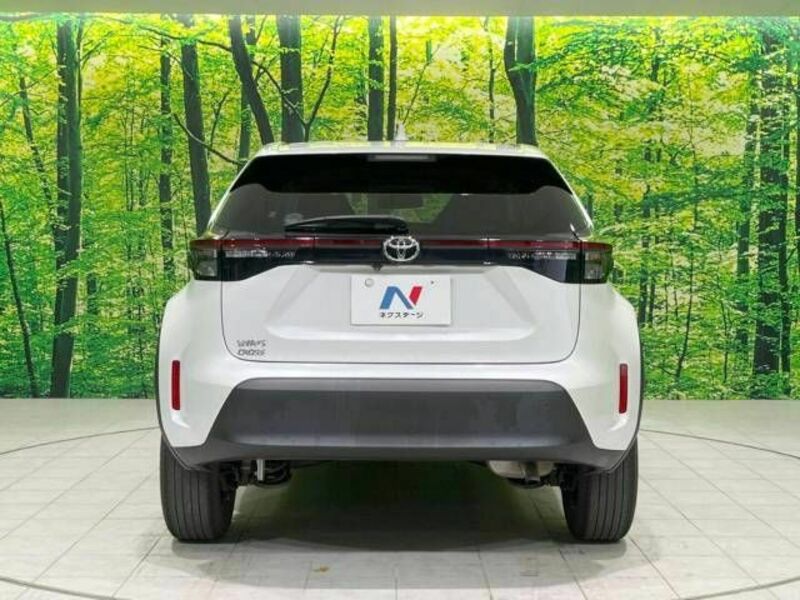 YARIS CROSS