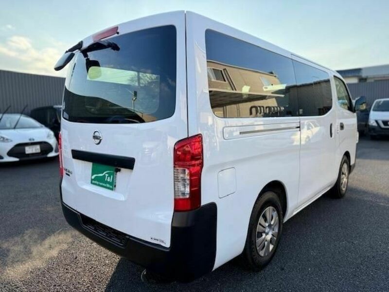 NV350 CARAVAN-13