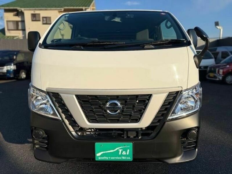NV350 CARAVAN-17