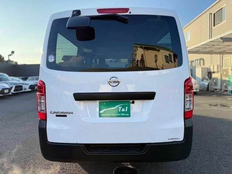 NV350 CARAVAN-18