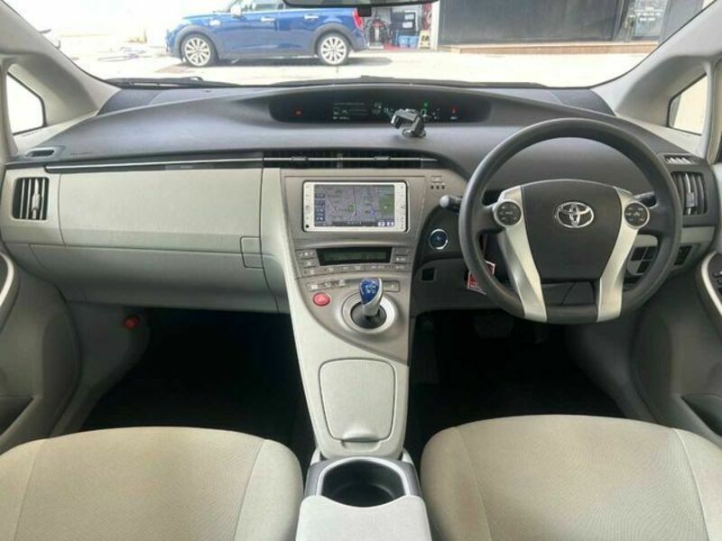 PRIUS-1