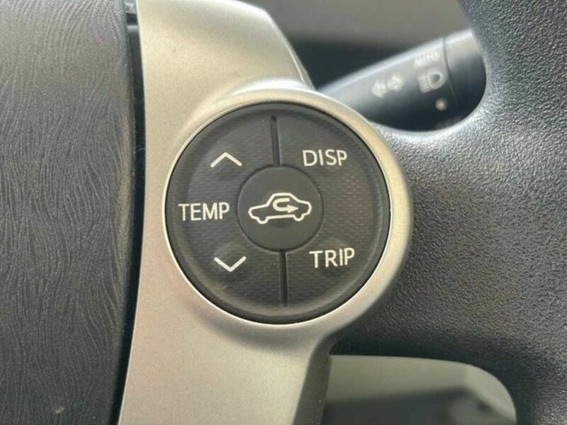 PRIUS-4