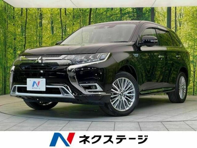 MITSUBISHI　OUTLANDER PHEV