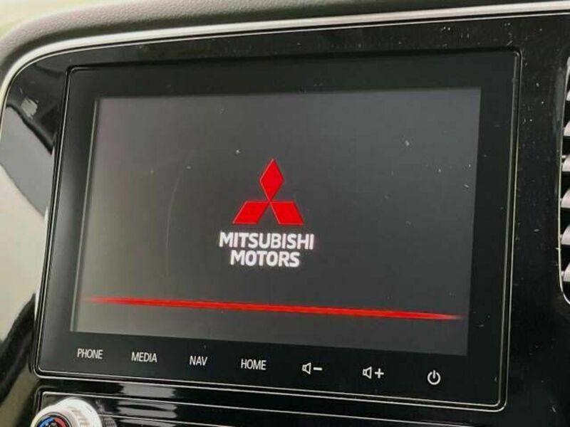 OUTLANDER PHEV-3