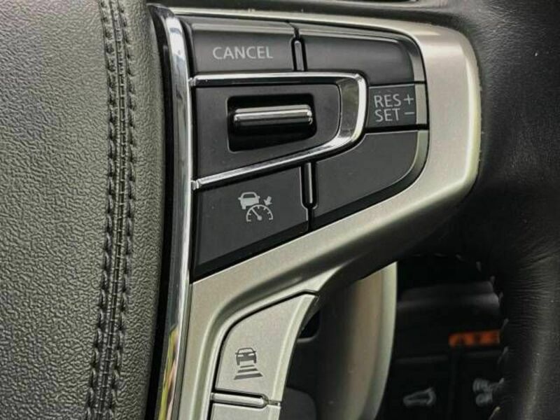 OUTLANDER PHEV-5