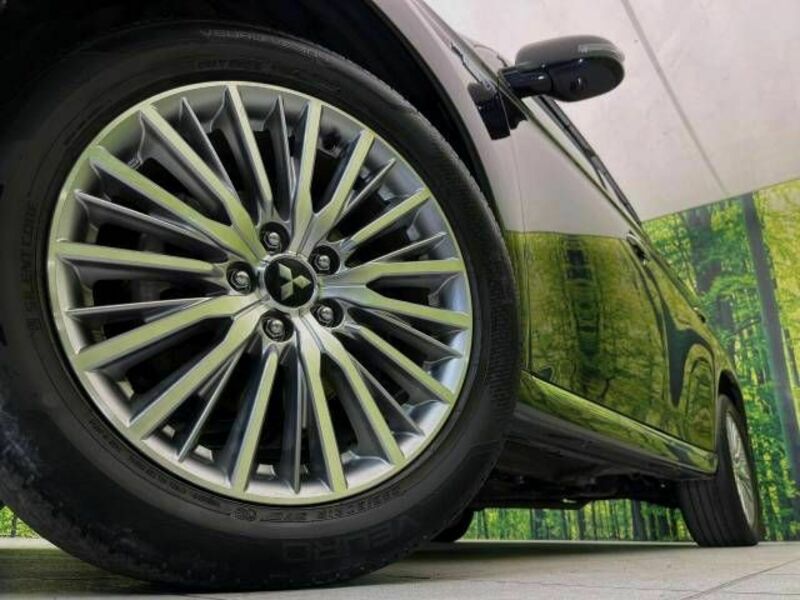 OUTLANDER PHEV-12