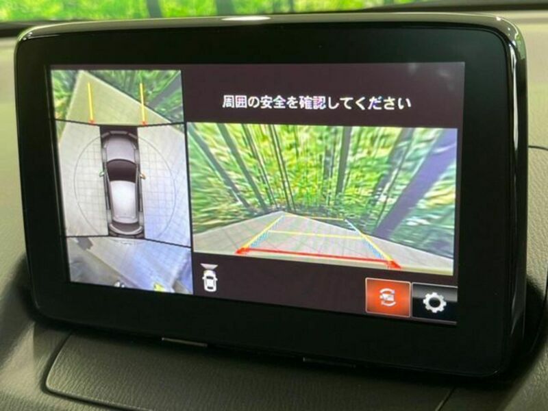 MAZDA2-4