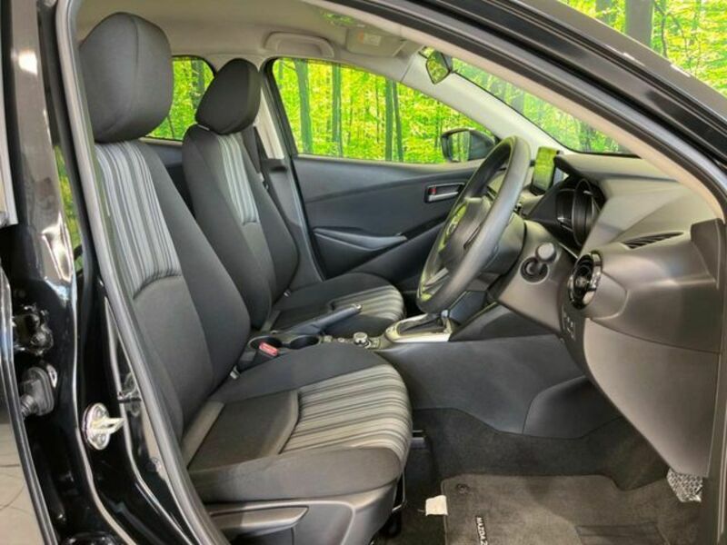 MAZDA2-7
