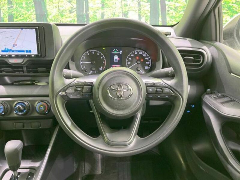 YARIS-8