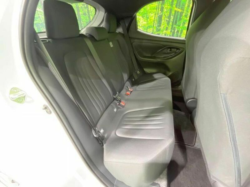 YARIS-10