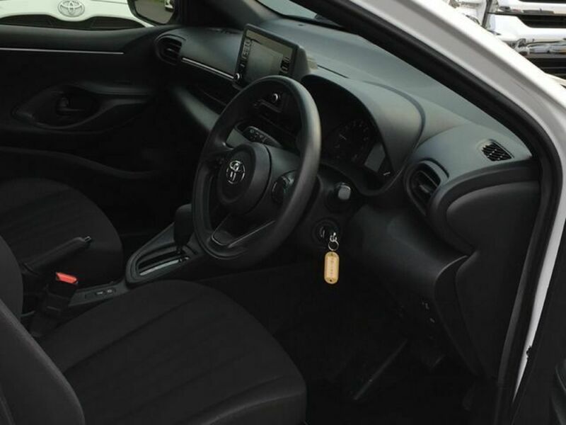 YARIS-1