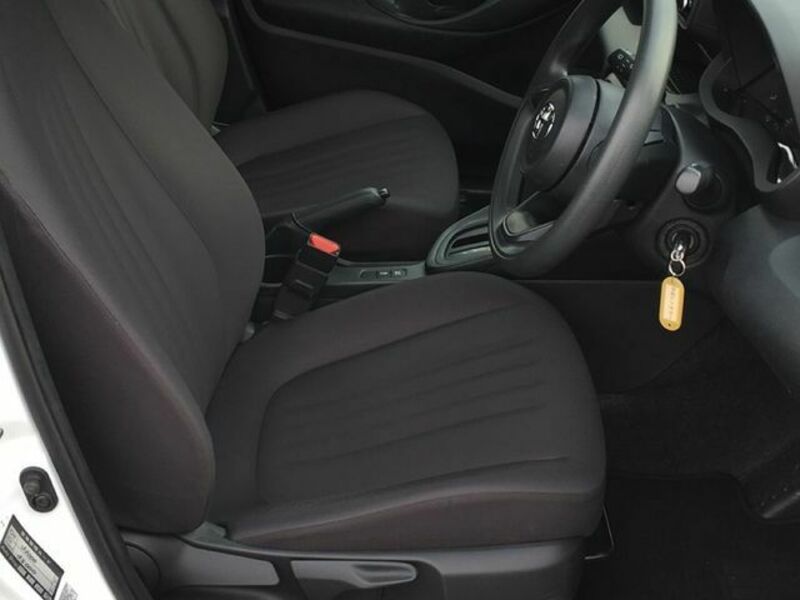 YARIS-9