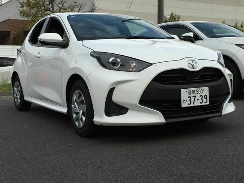 TOYOTA　YARIS